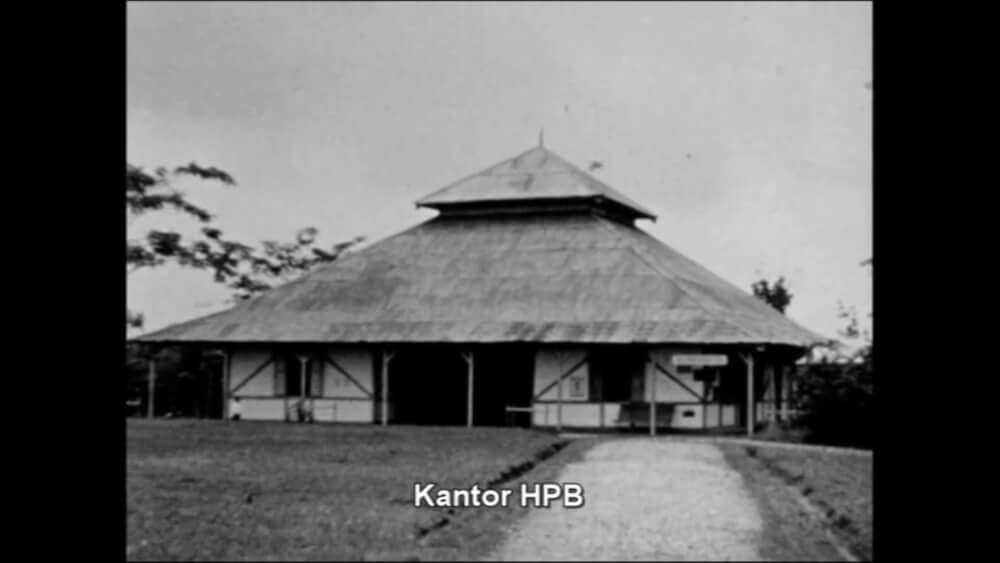 Versi-2 Tanah Merah 1936